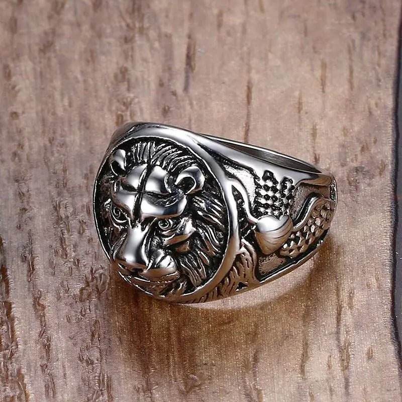 Lion Head Rings - Gadgets and Fun Stuff